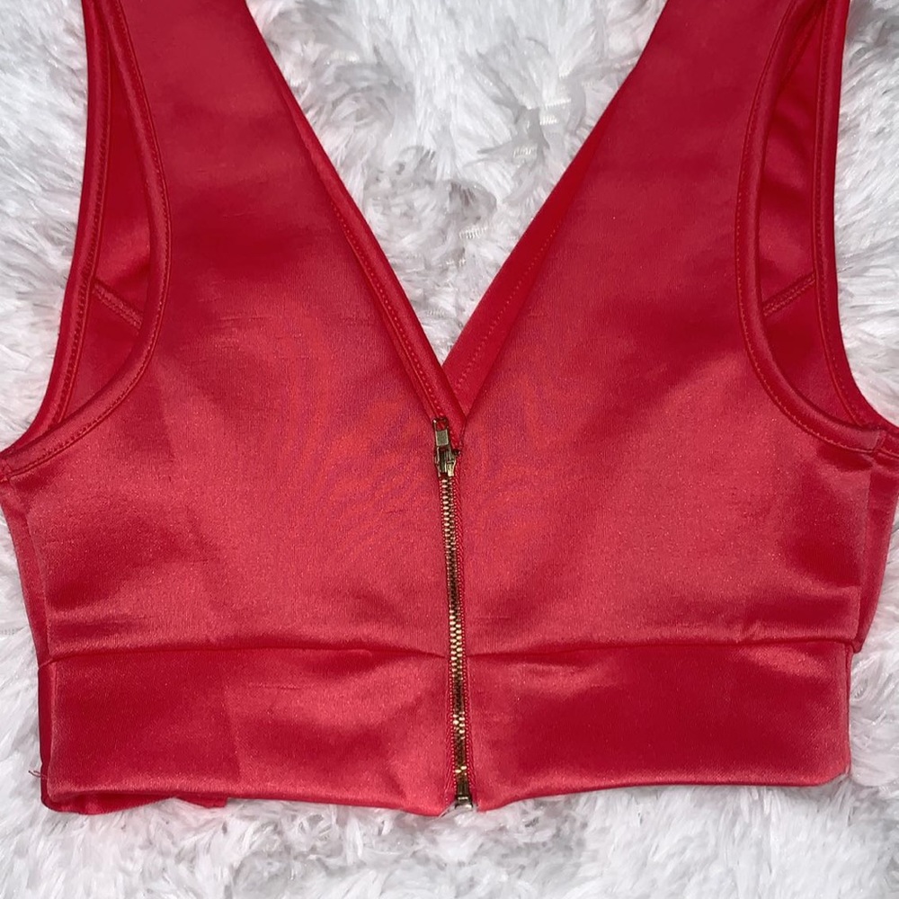 Top - Picture 2 of 3